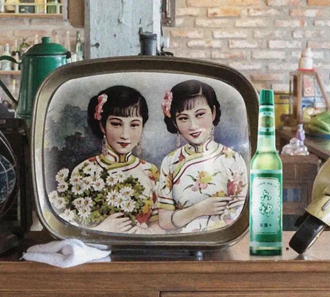 爷青回!六神换包装了?这设计真“考古”! 爷青回!六神换包装了?这设计真“考古”!